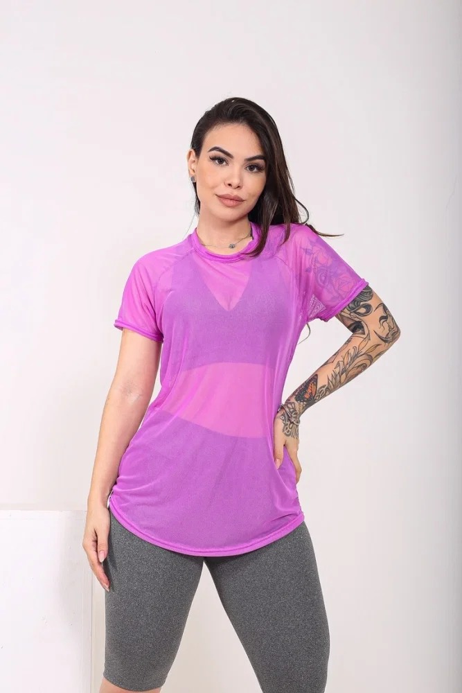 Blusa Long Line em Tule - Estilo e Conforto para Sobreposições
